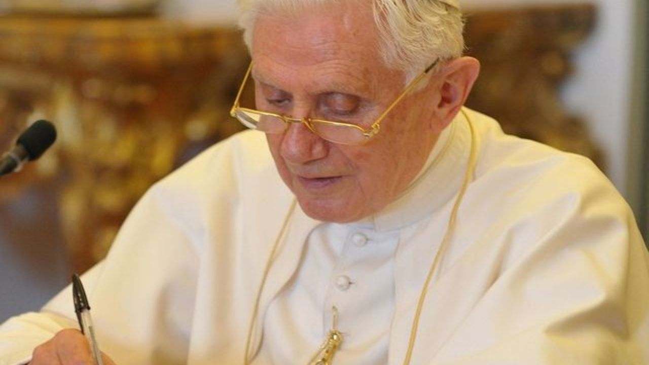 vero motivo ritiro papa ratzinger