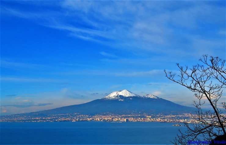 Neve sul Vesuvio - www.napolinewstoday.it